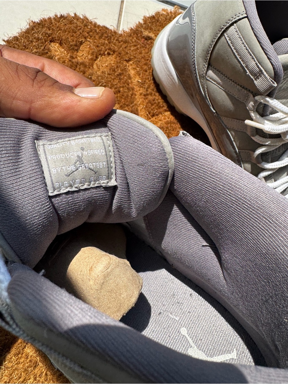 Air Jordan 11 Retro Cool Grey - Picture 4 of 11